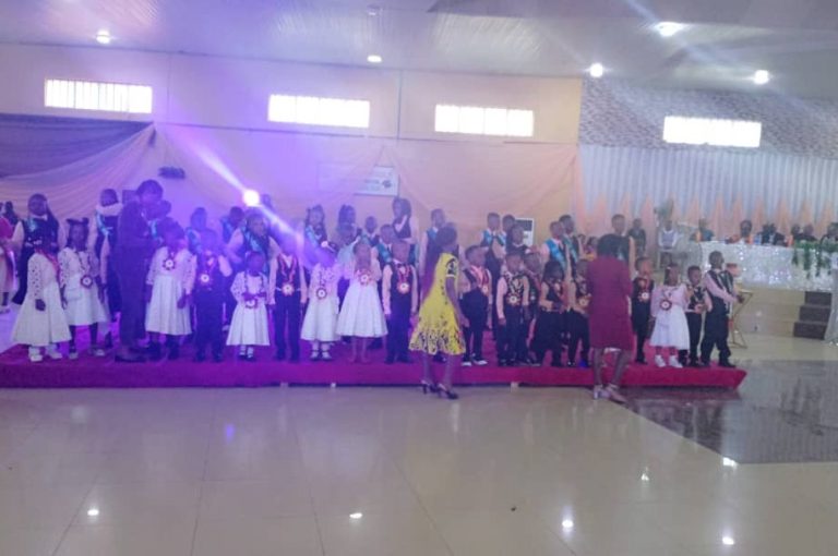 V.S/Price Giving Day. SCHOLARSHIP & HONORARY AWARDS. ISOLOG CAMPUS